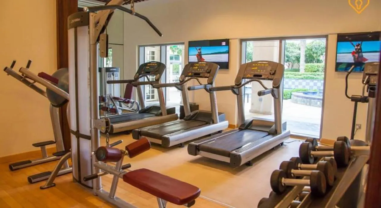 두바이 Higuests - Luxury Apt With Balcony, Steps From Burj Khalifa 아파트