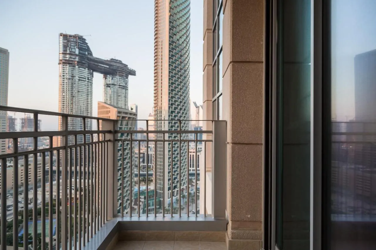 두바이 Higuests - Luxury Apt With Balcony, Steps From Burj Khalifa 아파트 0*,  아랍에미리트